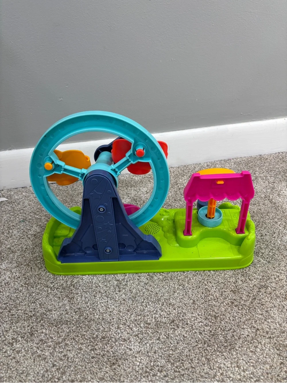 Fisher-Price Little People Carnival Circus Ferris Wheel (no figures) W/ Sound